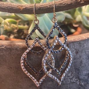 Lightweight sparkle earrings gold colored back